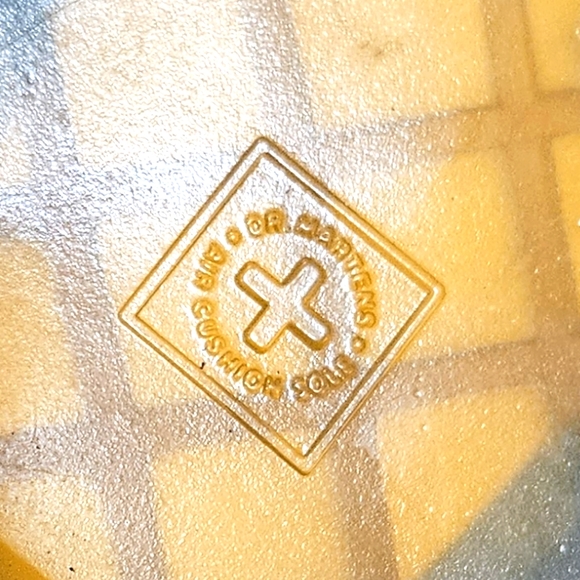 RARE Dr. Doc Martens JUSTYNA 10-Eye Crazy Horse Leather Boots Zipper 8 US Brown - Picture 12 of 16